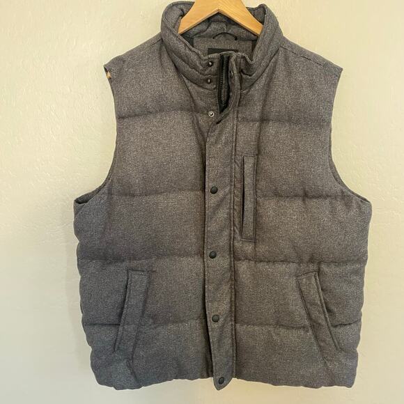 Banana Republic Other - Banana Republic Mens Size XL Primaloft Down Alternative Puffer Vest Gray Grey
